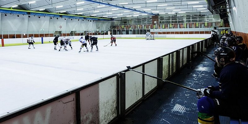 Eishockeyspieler auf dem Eis