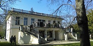 neubarocke Klimt-Villa mit Garten