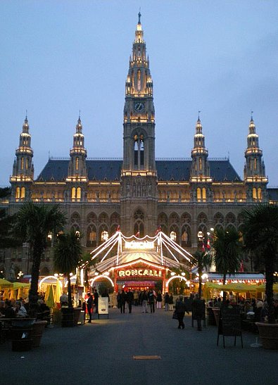 Circus Roncalli Zirkuszelt am Rathausplatz 