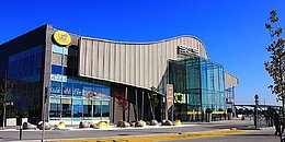 Shopping Center in Vösendorf Frontansicht des Kinos