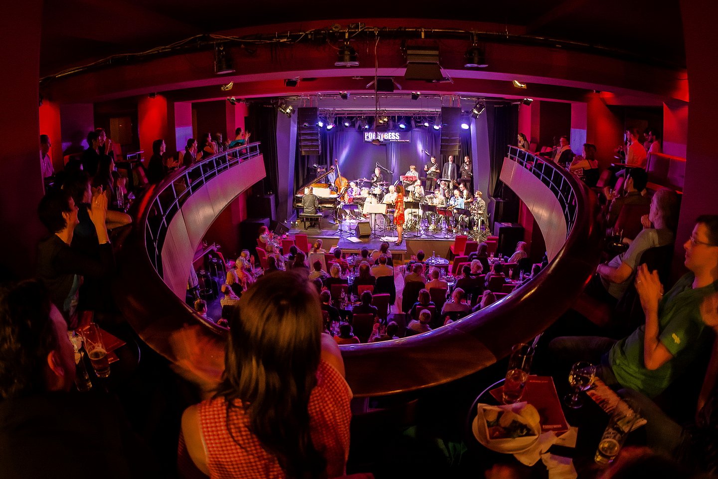 Porgy und Bess Jazz & Music Club Blick vom Balkon auf Parkett