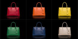 Prada Taschen in Rot, Orange, Gelb, Grün, Blau und Weiß