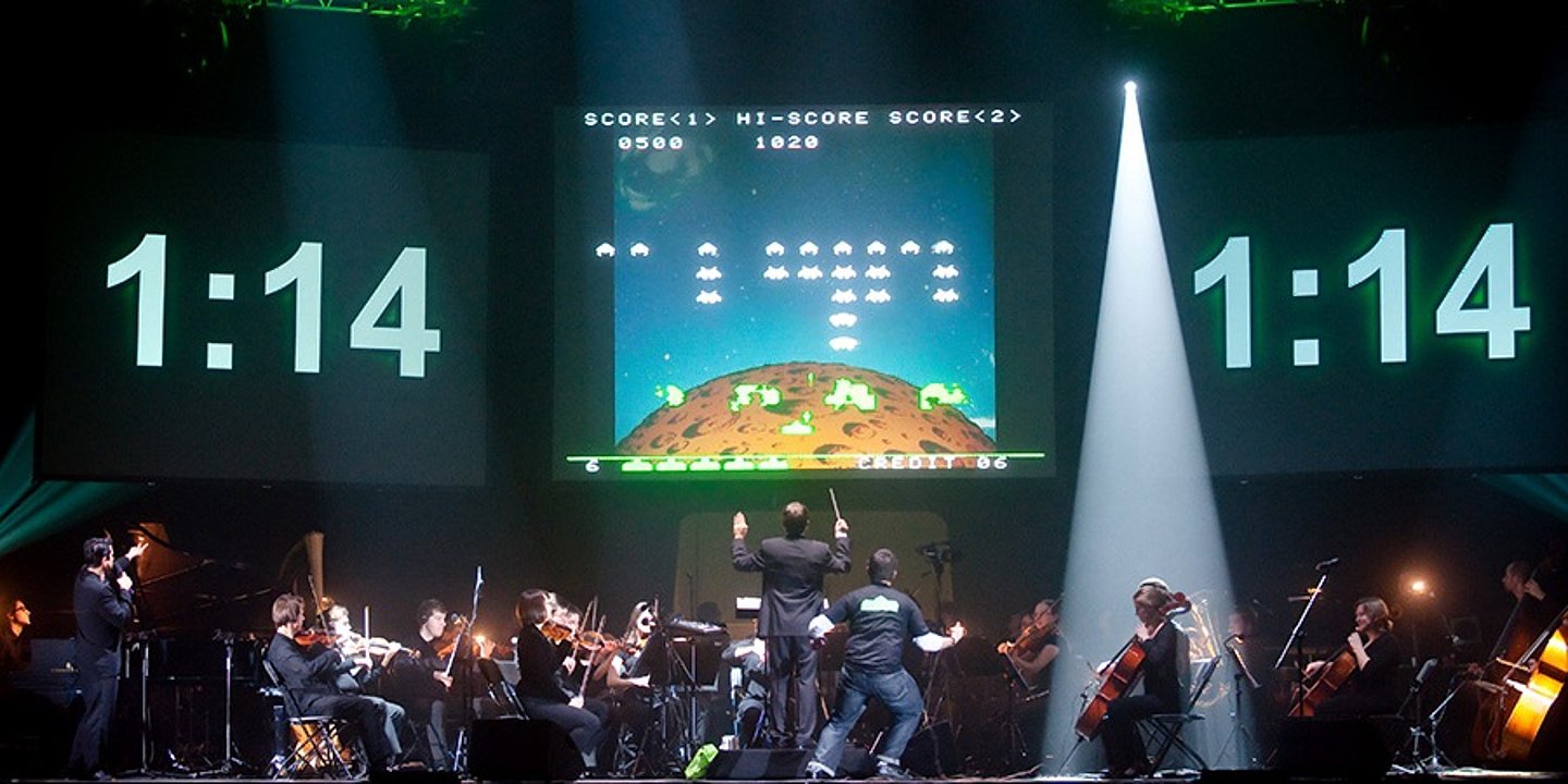 Space Invaders auf der Bühne mit Orchester bei Video Games Live