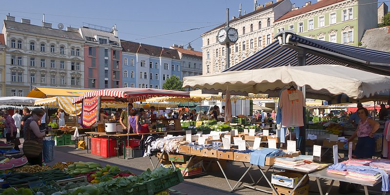 Bild von Marktständen am Karmelitermarkt