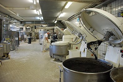 Produktion in der Bäckerei Ströck