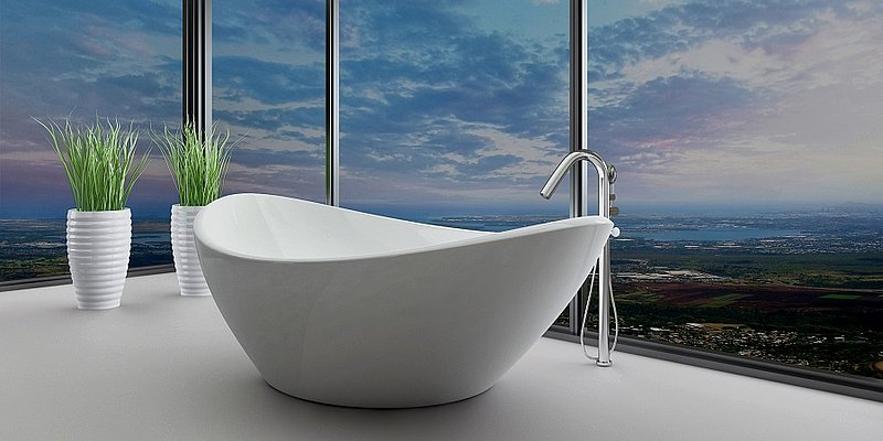 Badezimmer mit freistehender Badewanne