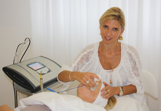 Nadellose Mesotherapie bei Dr. Wallentin